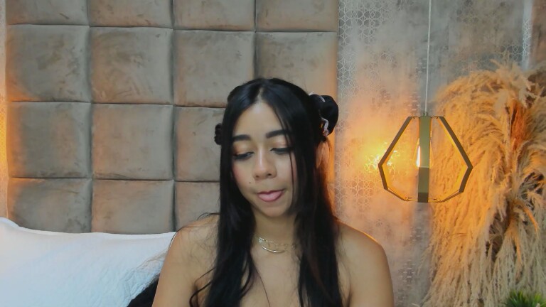 LyliJune's Streamate show and profile