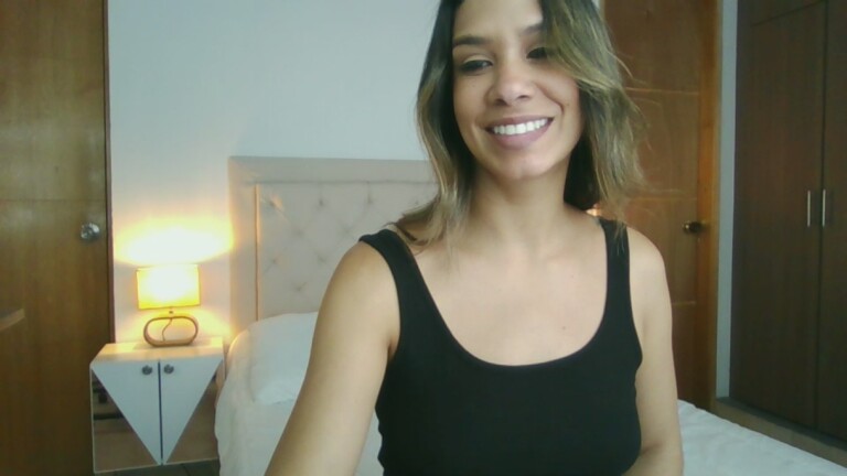 EmilyJouns's Streamate show and profile