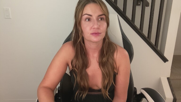 samanthachomiak's Streamate show and profile