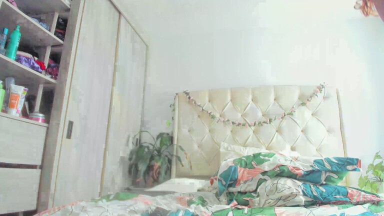 AliceKizar's Streamate show and profile