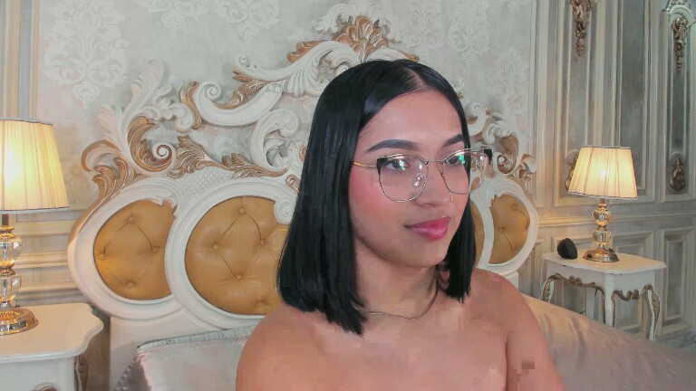 ViolettaG's Streamate show and profile