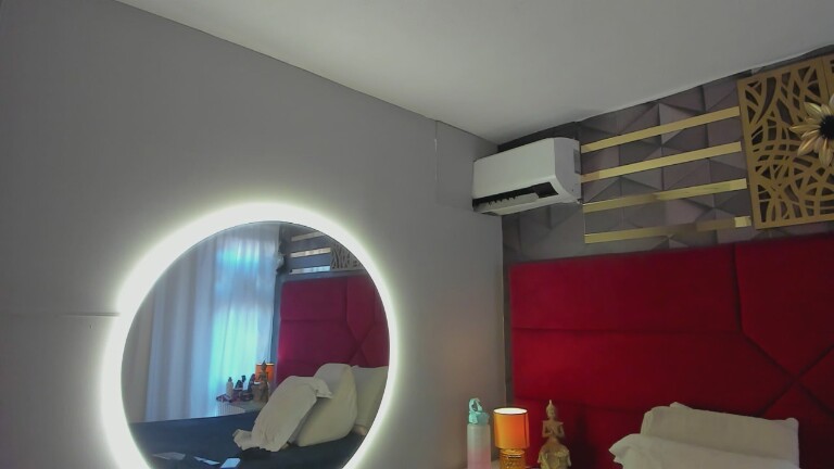 hannymilf's Streamate show and profile