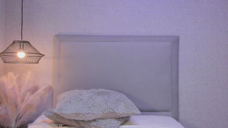 Anna_Velvet's Streamate show and profile