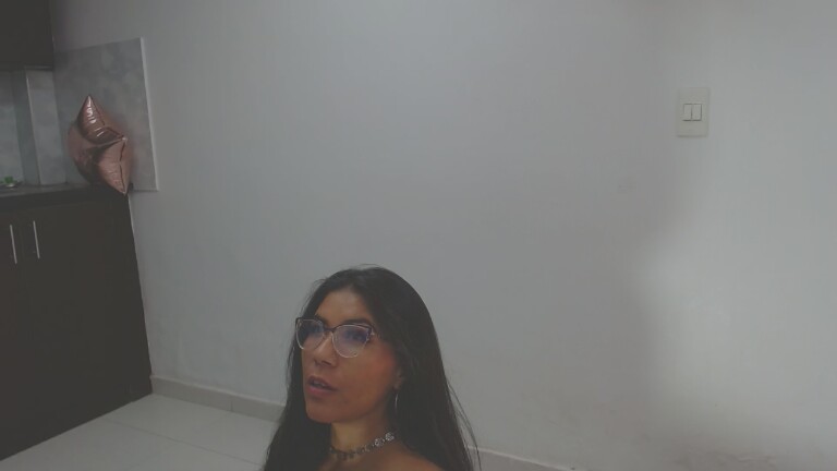 LunaDumont's Streamate show and profile