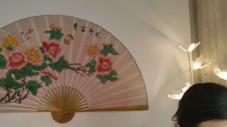 SweetSara33's Streamate show and profile