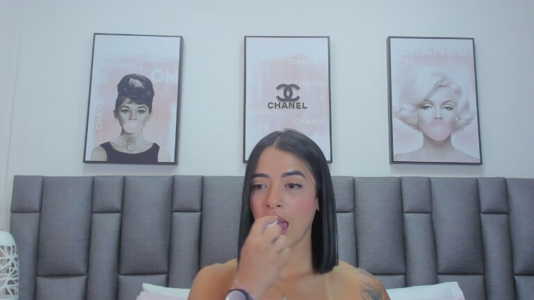 AmberrGreey's Streamate show and profile