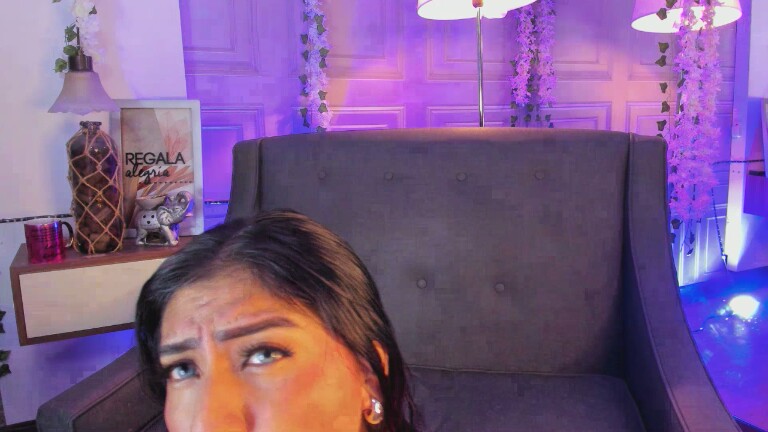 ZoeBell's Streamate show and profile