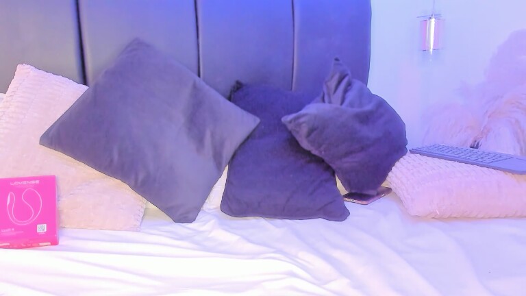 Chloe_Scoot's Streamate show and profile