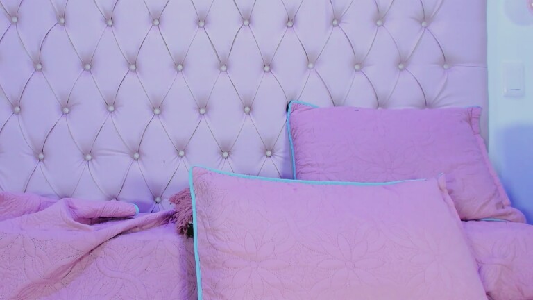 MichelleVain's Streamate show and profile