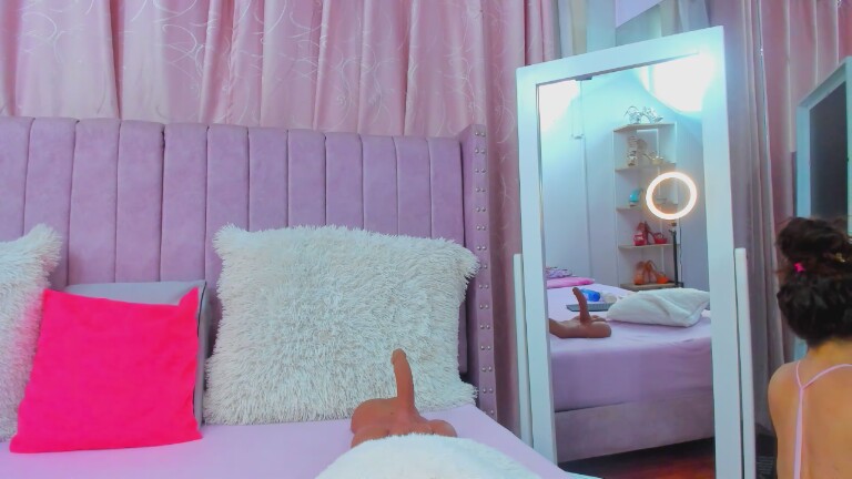 Grace_Jonees's Streamate show and profile