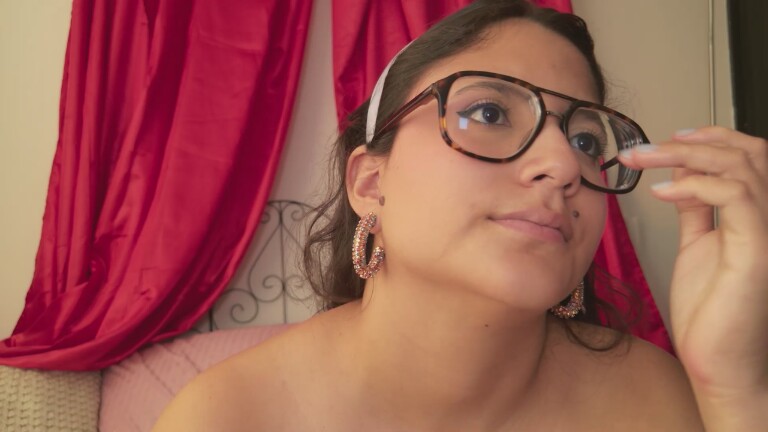 HaileyBunny_18's Streamate show and profile