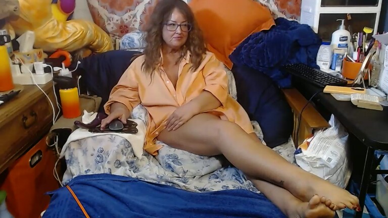 ClaudiaMidwestWife's Streamate show and profile