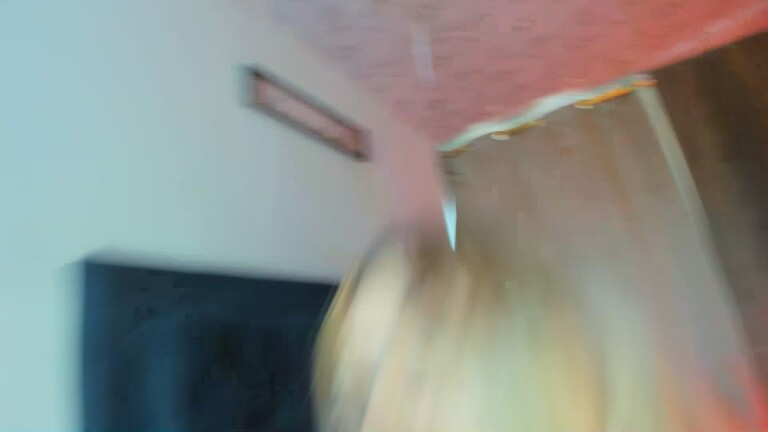 aliceee18's Streamate show and profile