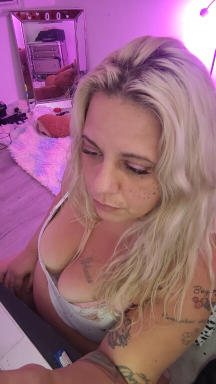 TheConservative304's Streamate show and profile