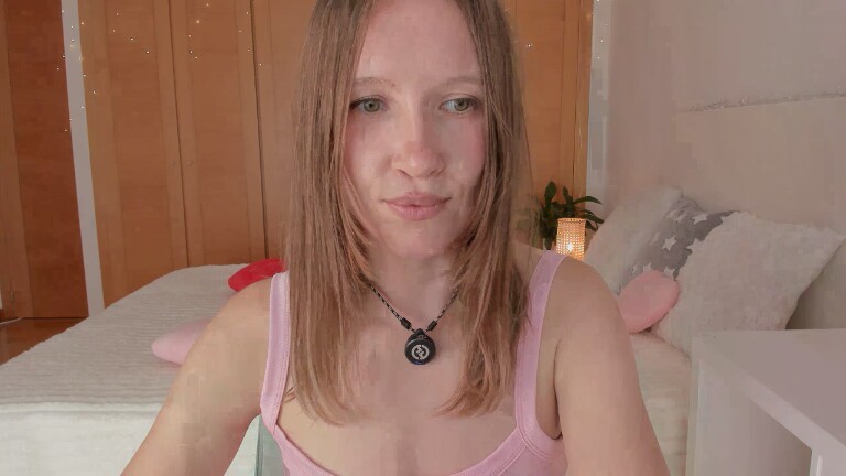 EmilyJune's Streamate show and profile