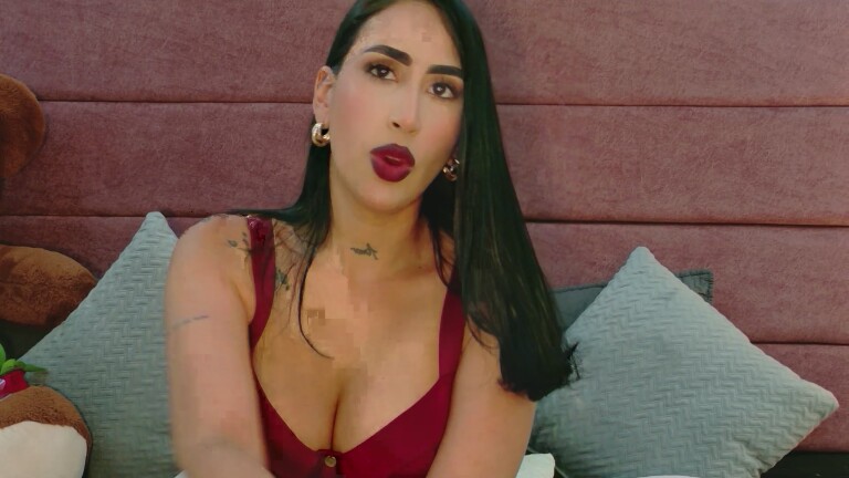 LucyLunne's Streamate show and profile