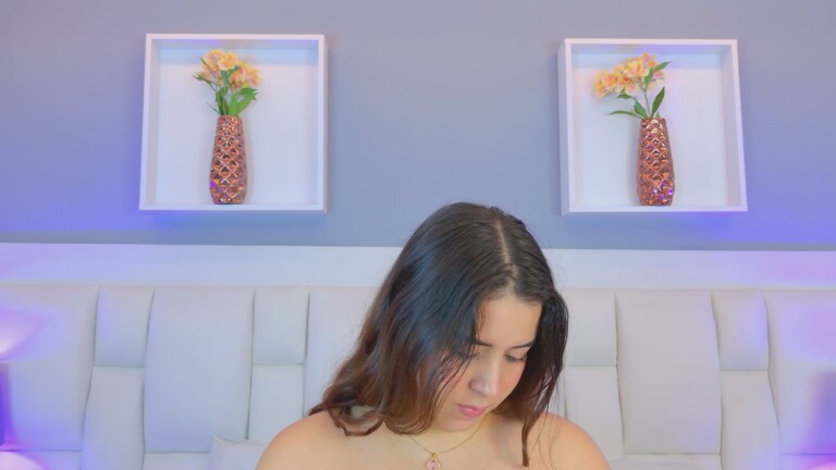 Arianamiiller's Streamate show and profile