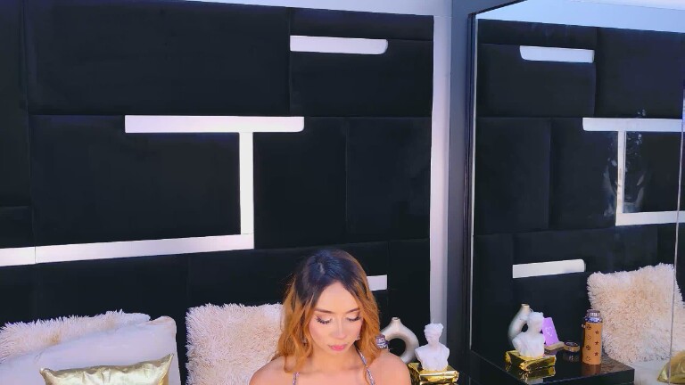 AlanaFerrara's Streamate show and profile