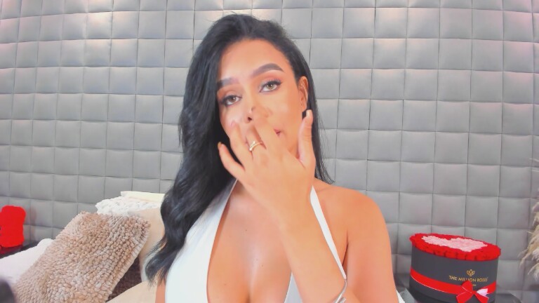 PaolaFalkon's Streamate show and profile