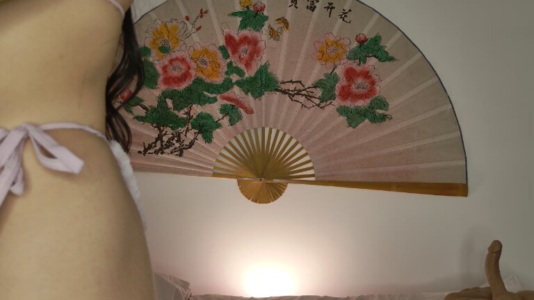 SweetSara33's Streamate show and profile