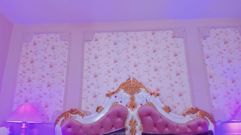 JuneEvanss's Streamate show and profile