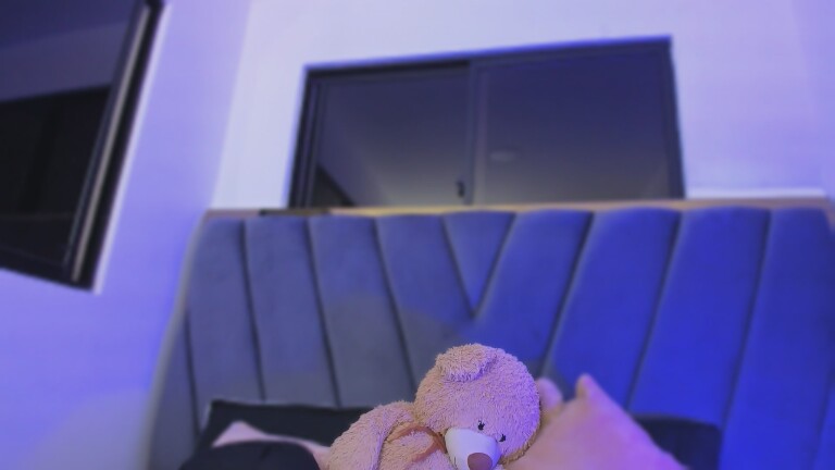 AliceLauderr's Streamate show and profile