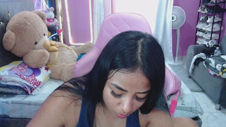 sofiaxxDreams's Streamate show and profile