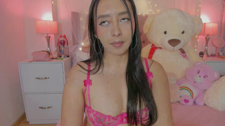 AlexandraWinterr's Streamate show and profile