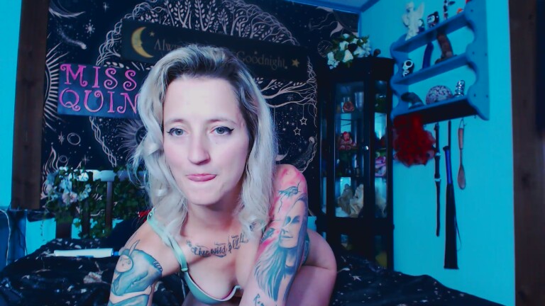 MissQuinCam's Streamate show and profile
