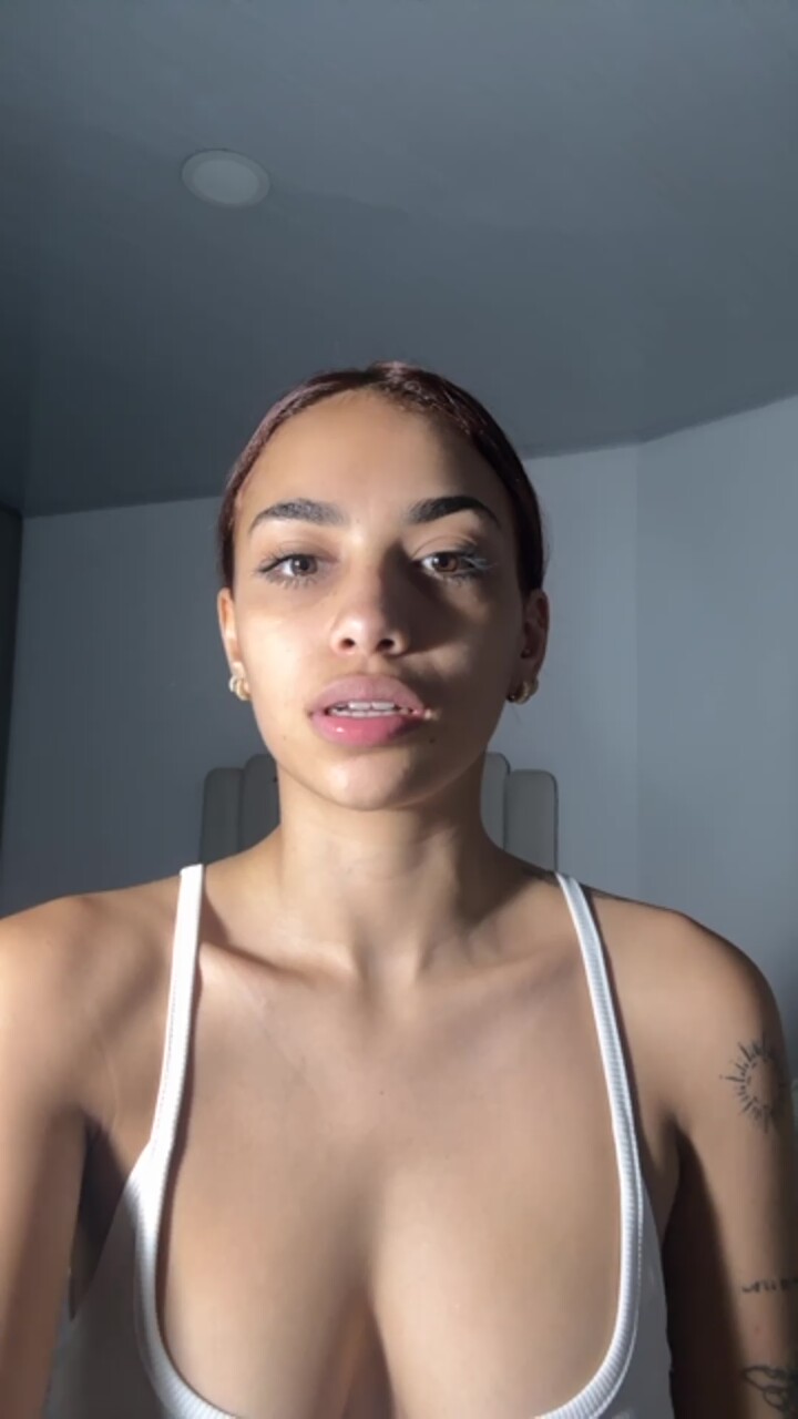 AnnieAdaams