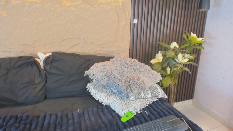 FerLenns's Streamate show and profile