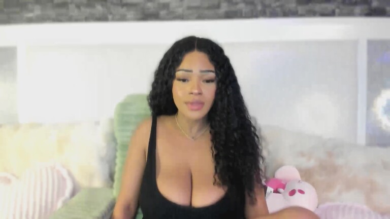 ValeriaImaniLin's Streamate show and profile