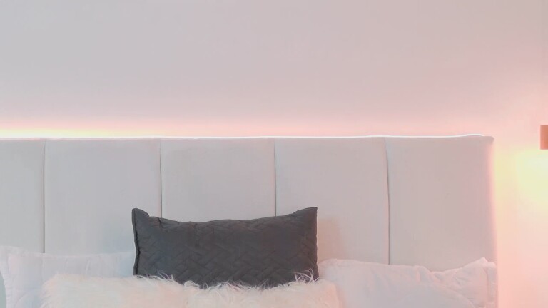 SarahMonclair's Streamate show and profile