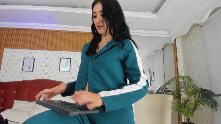 TiffanySantana's Streamate show and profile