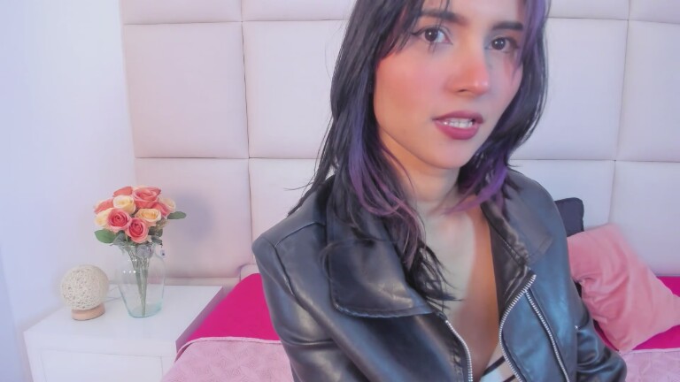 SamanthaLevy's Streamate show and profile