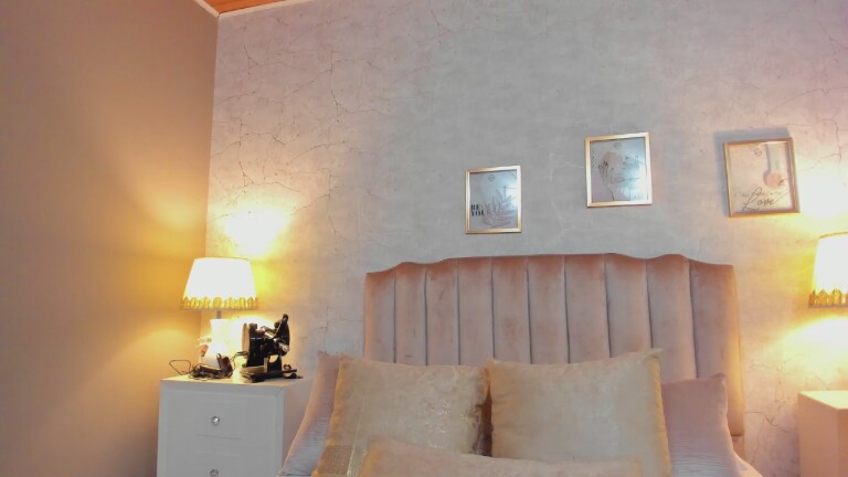 SarahhEvans's Streamate show and profile