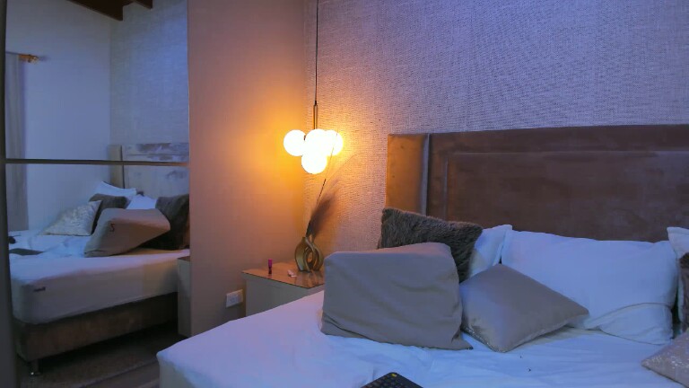 GabyMontclaiir's Streamate show and profile