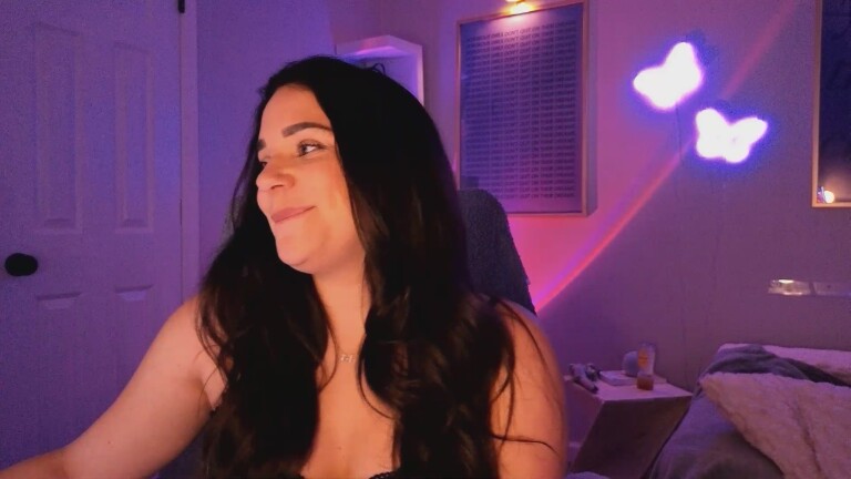 KarraKouture's Streamate show and profile