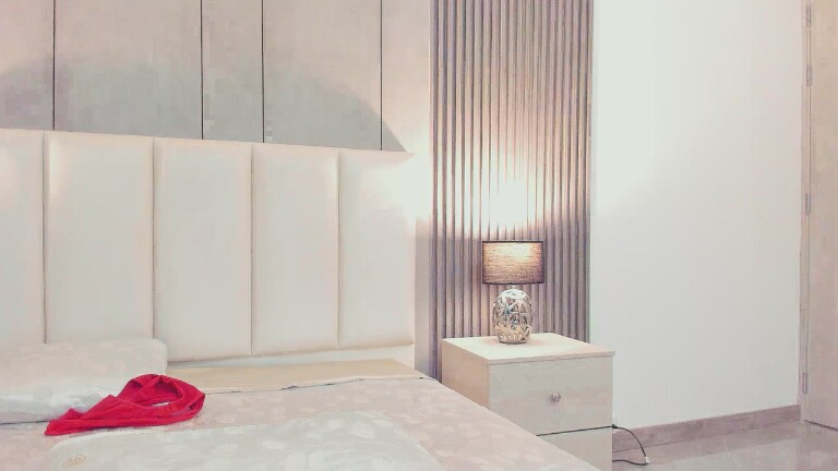 OriannaWalker's Streamate show and profile