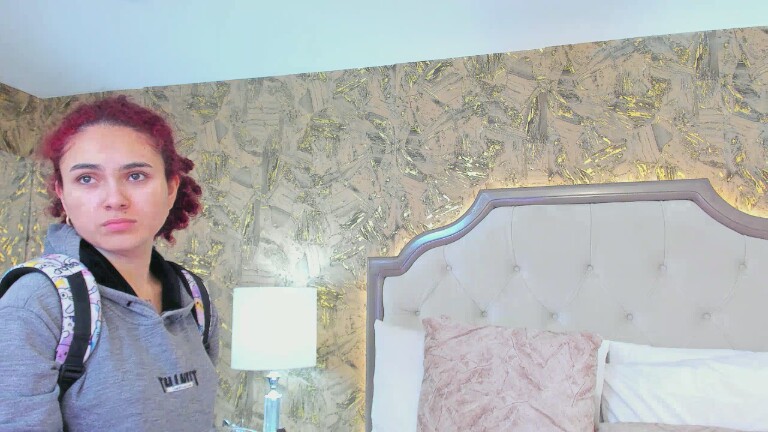 HollyJhonson's Streamate show and profile