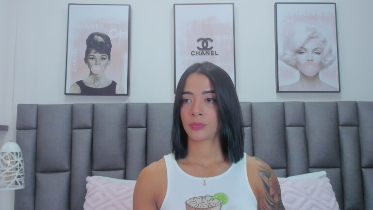 AmberrGreey's Streamate show and profile