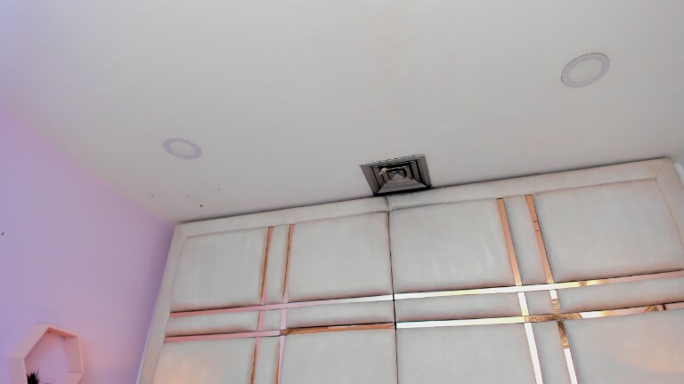 IsabellSanz's Streamate show and profile