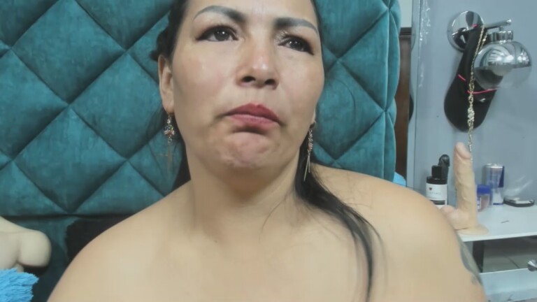 PENELOPELEWIS40's Streamate show and profile